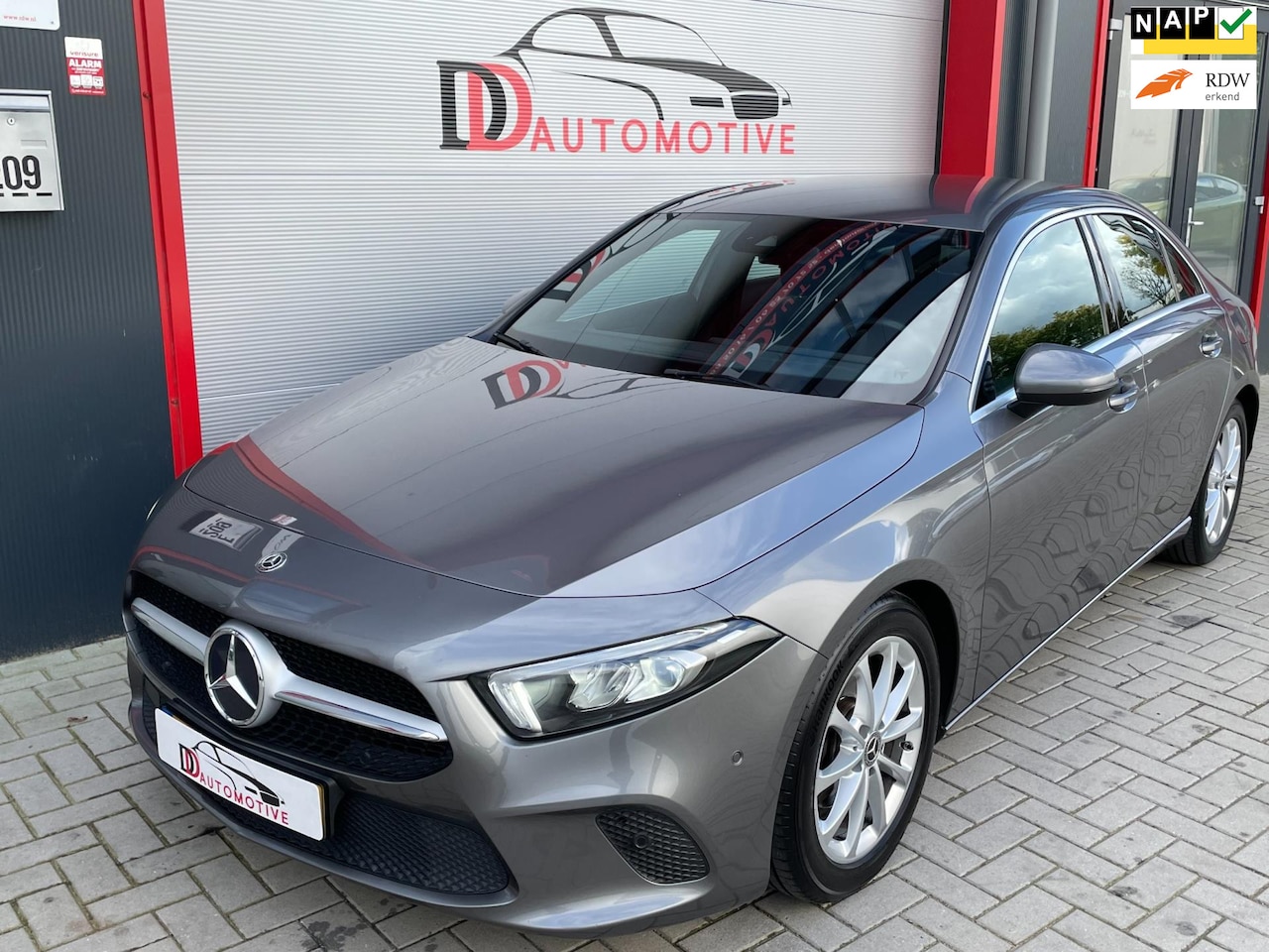 Mercedes-Benz A-klasse - 180 d Advantage LED/CAMERA/WIDESCREEN/PDC - AutoWereld.nl