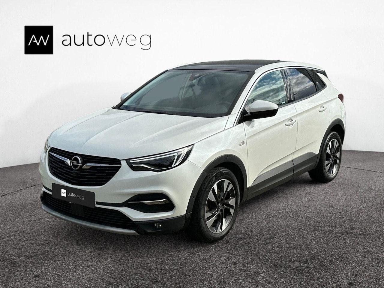 Opel Grandland X - 1.2 Turbo Innovation Pano | Nwe Riem | Leer | Carplay | LED - AutoWereld.nl