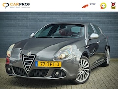 Alfa Romeo Giulietta - 1.4 T Distinctive / ROOD LEDER / NAVI / TREKHAAK