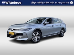 Volkswagen Passat Variant - 1.5 eTSI 150 PK DSG Business / Elektrisch Uitklapbare Trekhaak / Massage Stoelen / Dodehoe