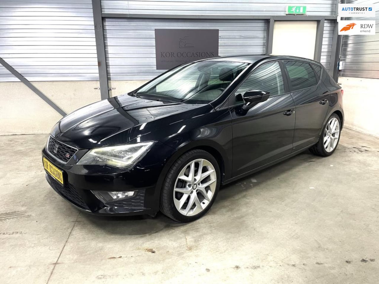 Seat Leon - 1.8 TSI FR Business LED lampen 2e eigenaar navi - AutoWereld.nl