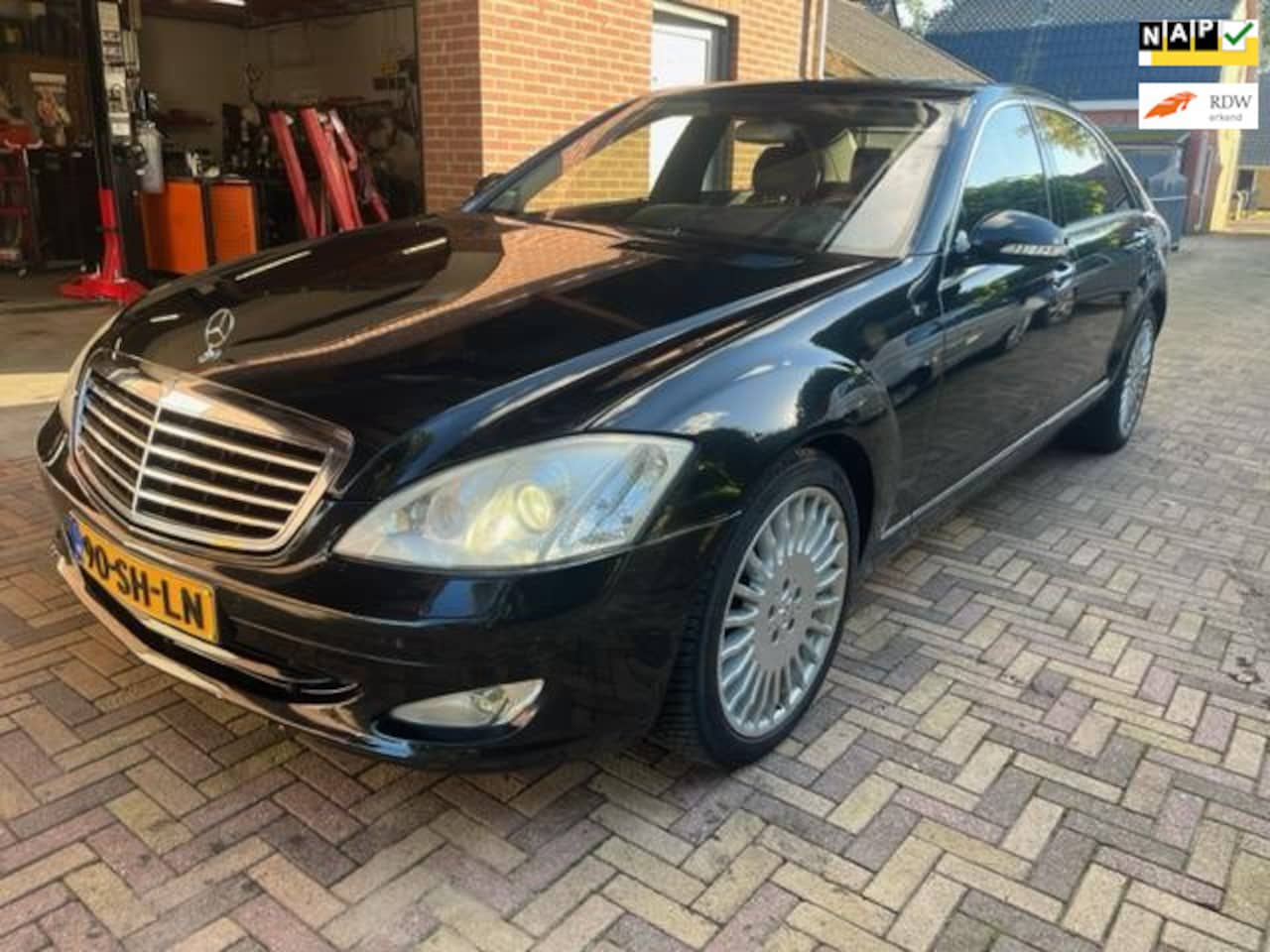 Mercedes-Benz S-klasse - 500 Lang / dealer onderhouden / full opties / rijd als nieuw! - AutoWereld.nl