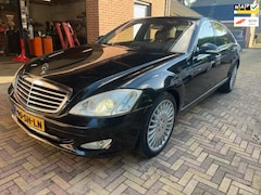 Mercedes-Benz S-klasse - 500 Lang / dealer onderhouden / full opties / rijd als nieuw