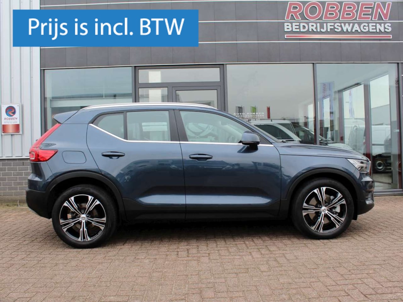 Volvo XC40 - 1.5 T5 Recharge Inscription Hybride Elektrisch/Benzine Panoramadak - AutoWereld.nl