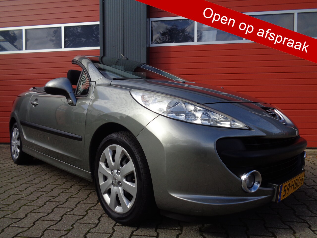 Peugeot 207 CC - 1.6 VTi 120Pk Airco Cruise 61Dkm NAP NL-Auto 1E-Eigenaar !!!! - AutoWereld.nl