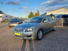 Toyota Avensis - 1.8 VVTi Terra