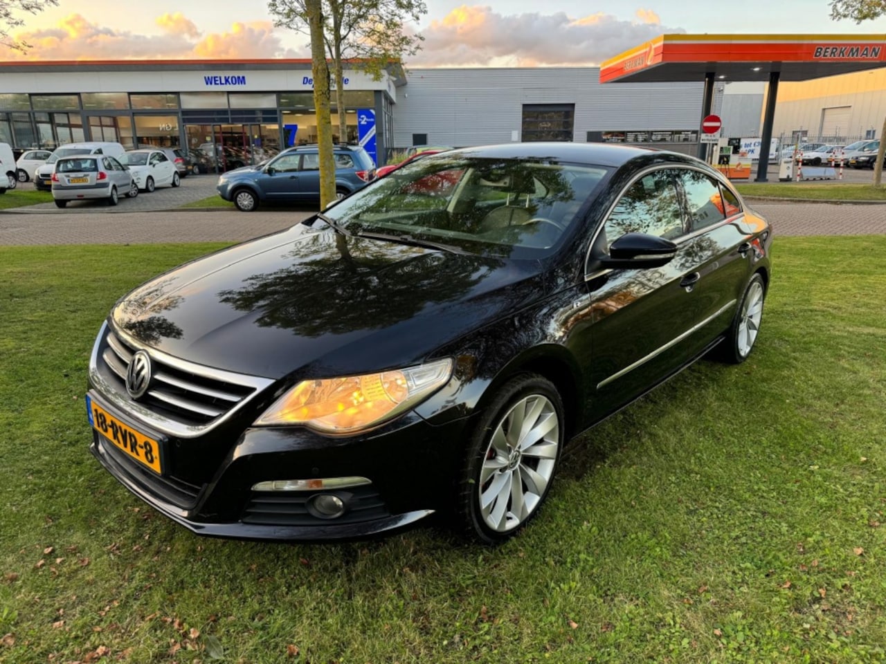 Volkswagen Passat CC - 1.8 TSI 5p. R-LINE LEER STOELVERW. NAVIGATIE BJ 2011 !!! - AutoWereld.nl