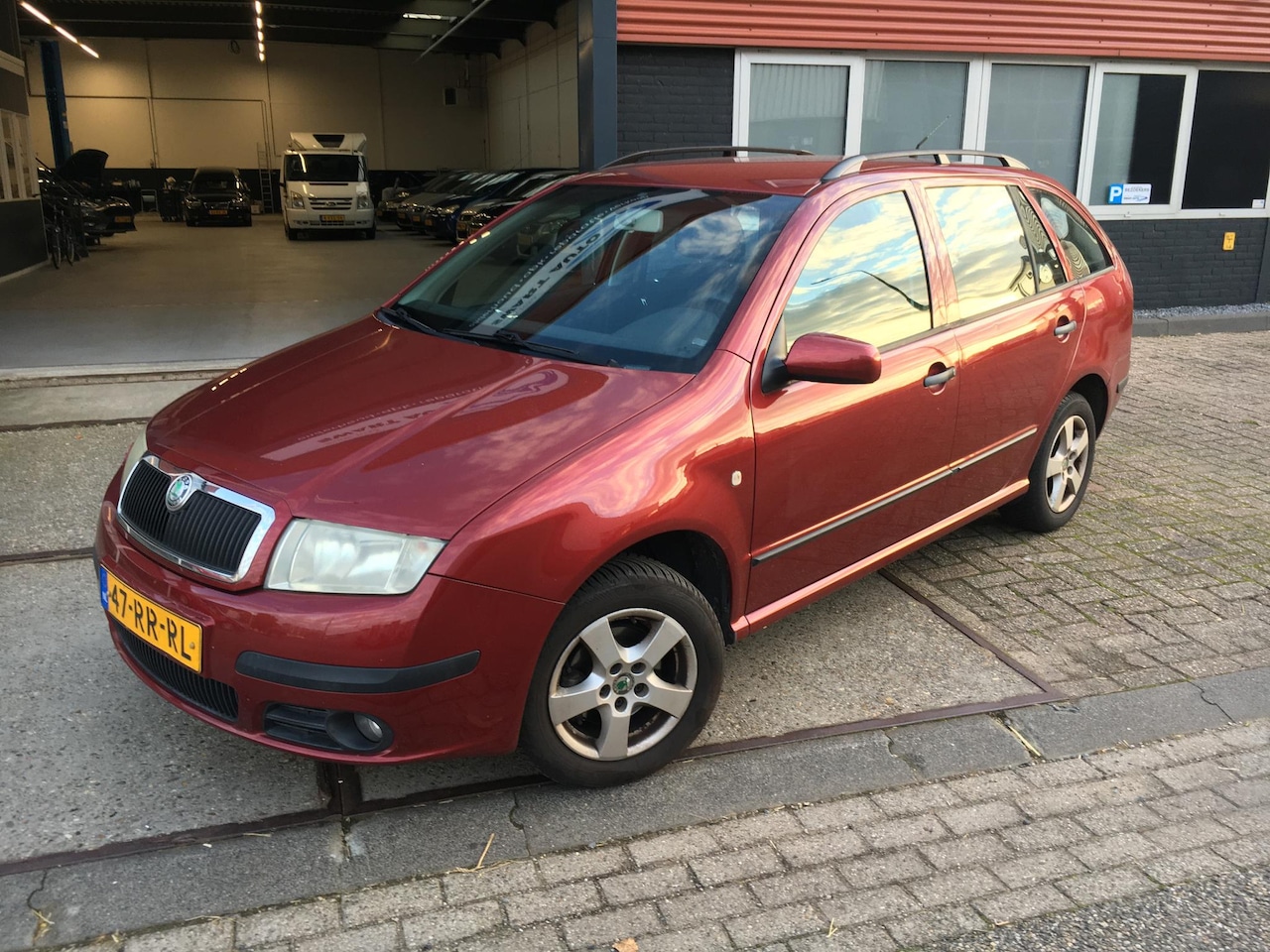 Skoda Fabia Combi - 1.4-16V Elegance | Airco | Centrale Vergrendeling met afstand bediening | Cruise Controle - AutoWereld.nl