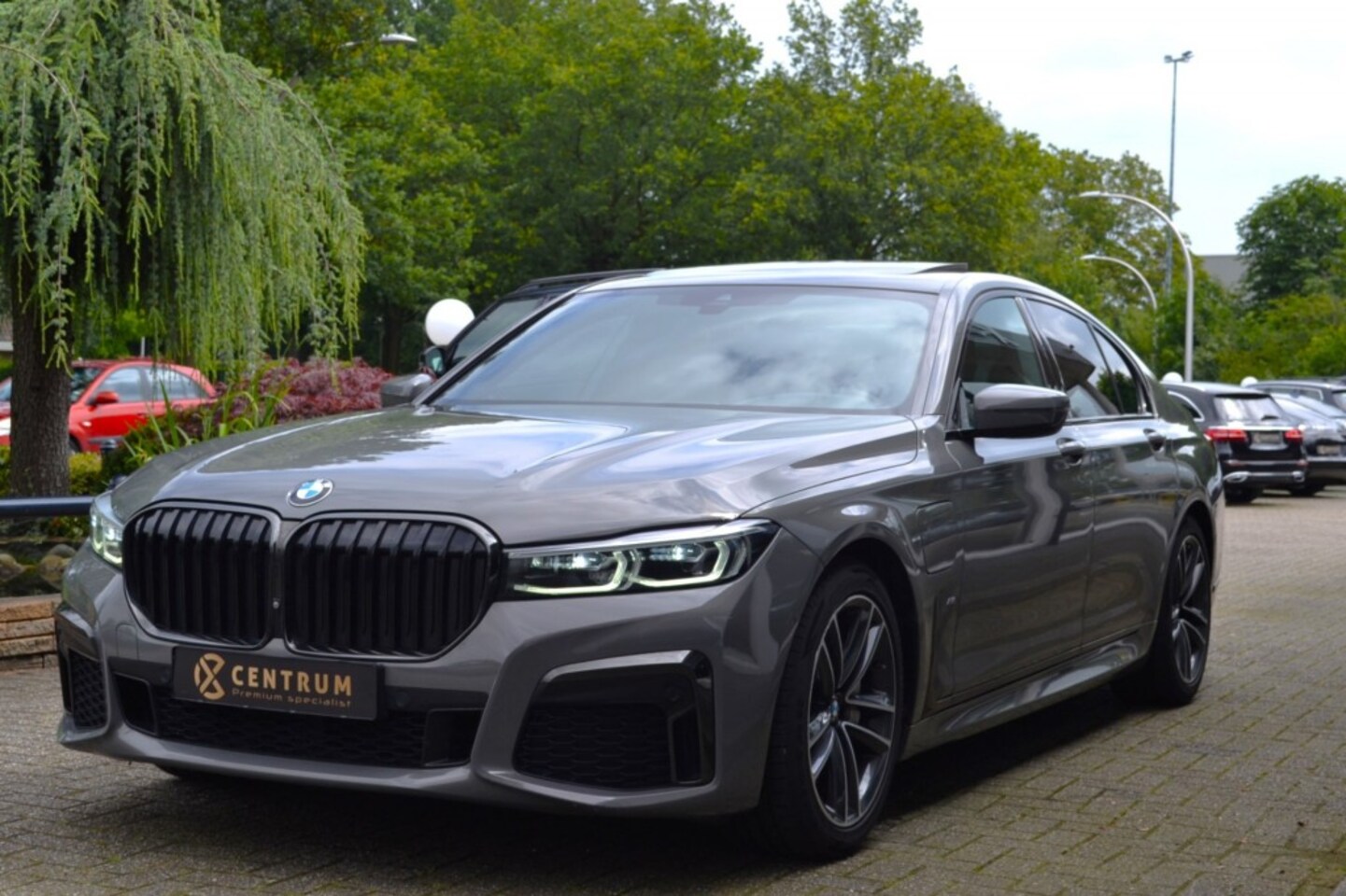 BMW 7-serie - 745E M-Sport - Pano - Btw - Soft Close - AutoWereld.nl