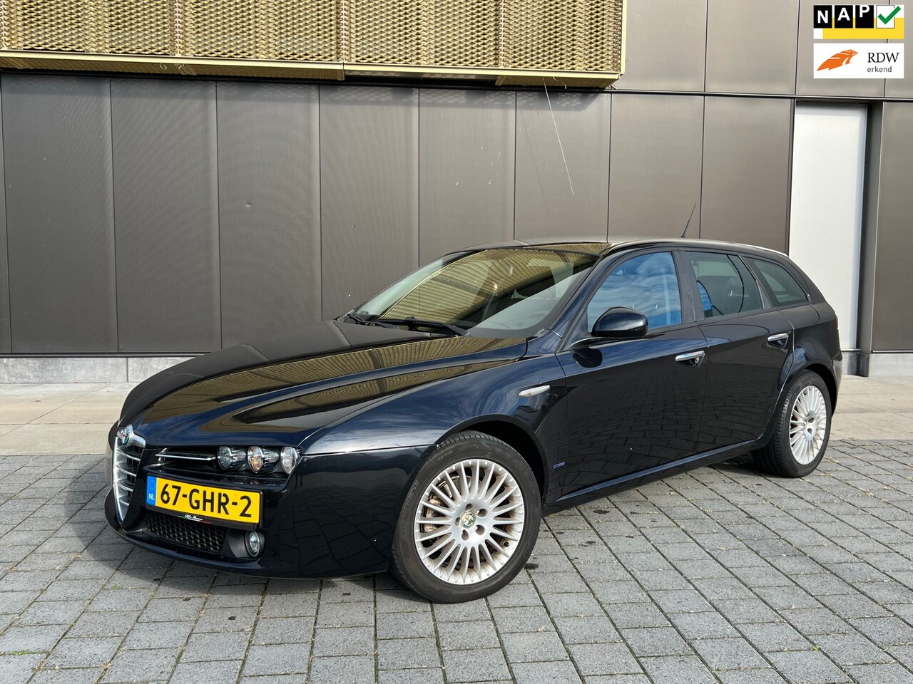 Alfa Romeo 159 Sportwagon - 1.8 mpi Business|Navi|Leder|Stoelverw.|Cruise|Climate|Carplay - AutoWereld.nl