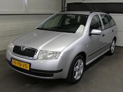 Skoda Fabia Combi - 1.4-16V Choice - Airco - Trekhaak - Nette auto