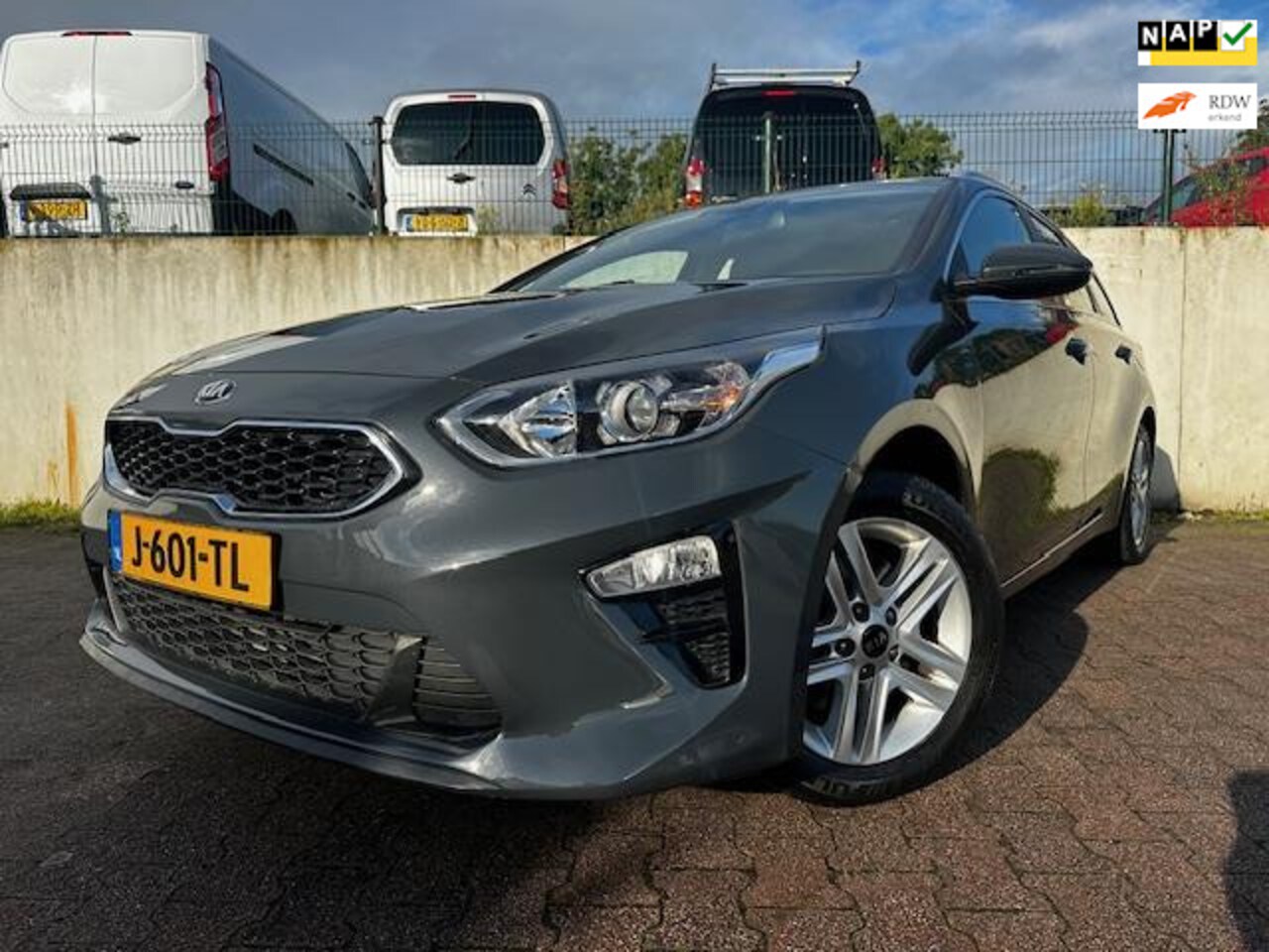 Kia Cee'd Sportswagon - Ceed 1.0 T-GDi DynamicLine/FACELIFT/GROTE SCHERM/NAVI/CAMERA/BTW AUTO/ - AutoWereld.nl