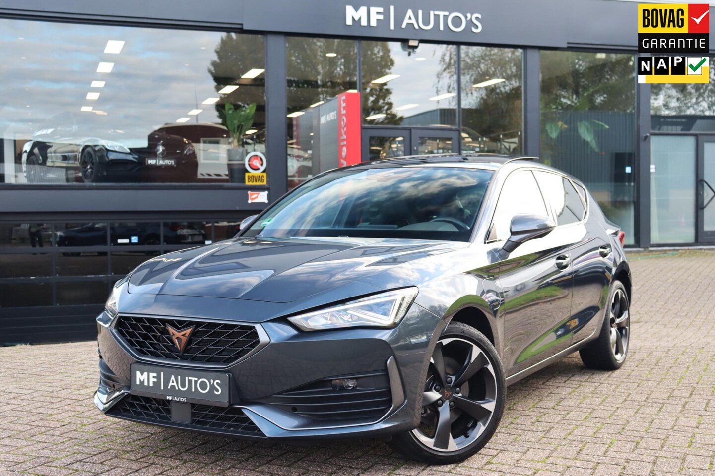 CUPRA Leon - 1.4 e-Hybrid VZ Business 245PK|Pano|Keyless|ACC|Stuurverw|Carplay - AutoWereld.nl