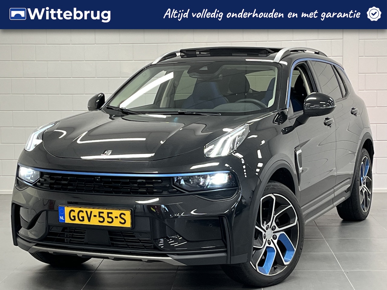 Lynk & Co 01 - 1.5 PHEV 262 pk Automaat | Trekhaak | Panorama dak | Climate Control Rhone - AutoWereld.nl