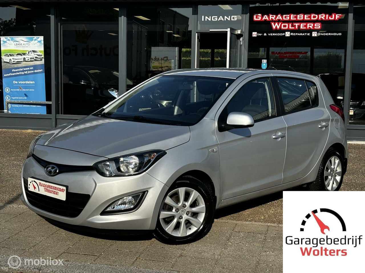 Hyundai i20 - 1.2i Business Edition airco 5drs nieuwe apk - AutoWereld.nl