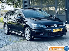 Volkswagen Golf - 1.5 TSI Highline Business R-Line BOMVOL NAP