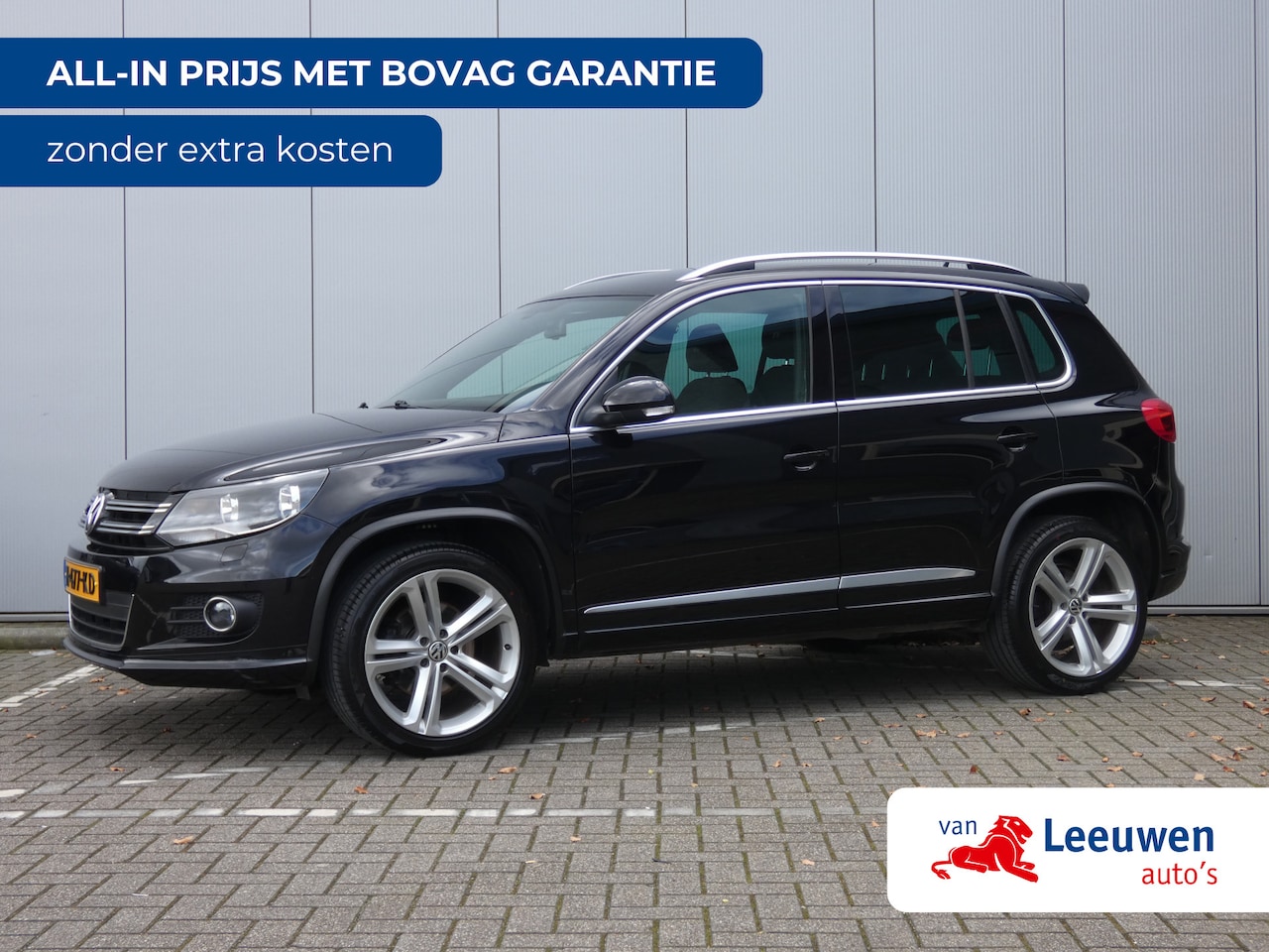 Volkswagen Tiguan - 1.4 TSI Sport&Style 4motion R-line | Trekhaak | Stoelverwarming | Parkeercamera | 19'' - AutoWereld.nl