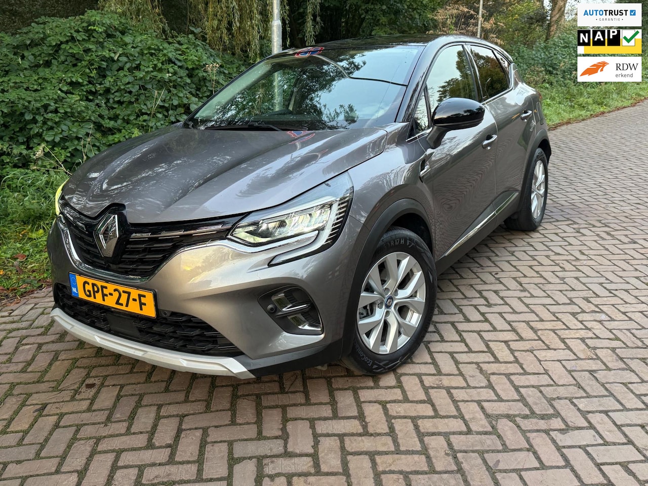 Renault Captur - 1.6 E-Tech Plug-in Hybrid 160 Business 1 Eig. b.j. 9-2021 43000 km,Navi led verl.,Camera - AutoWereld.nl