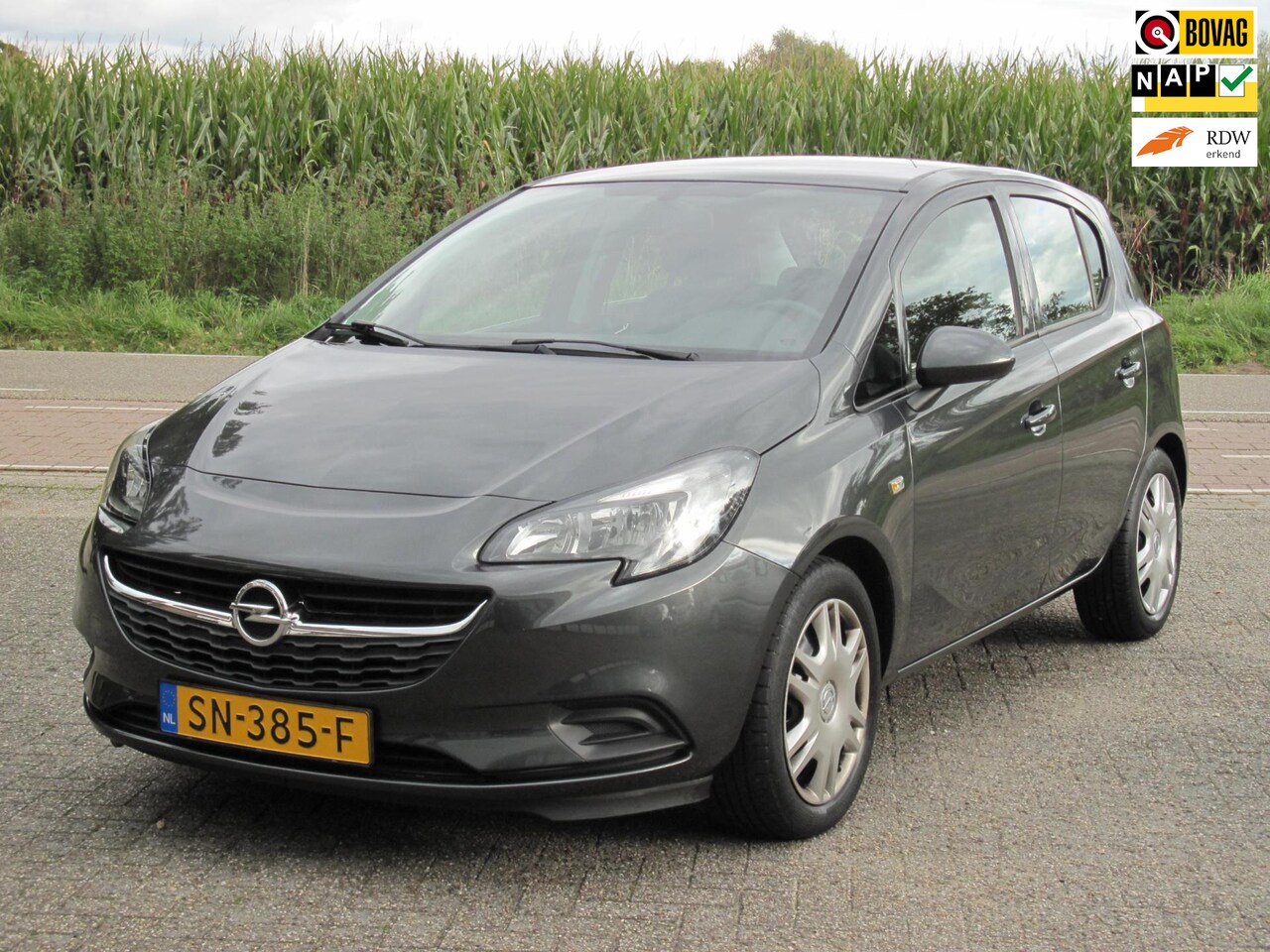 Opel Corsa - 1.4 Edition + Trekhaak - AutoWereld.nl