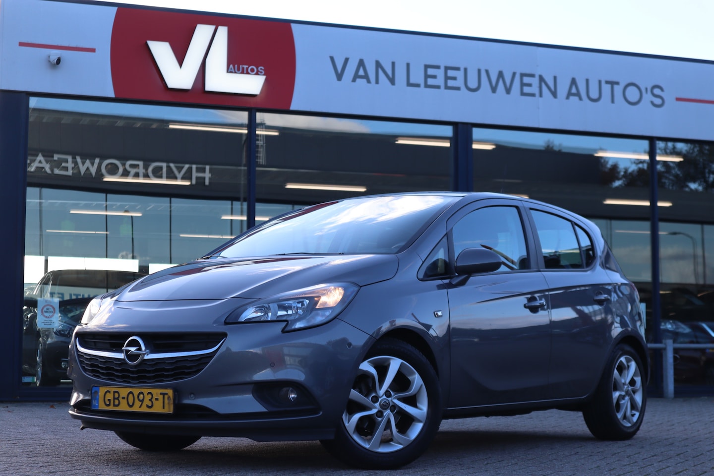 Opel Corsa - 1.4 Edition | Automaat | APK 21-08-2025 | Airco - AutoWereld.nl