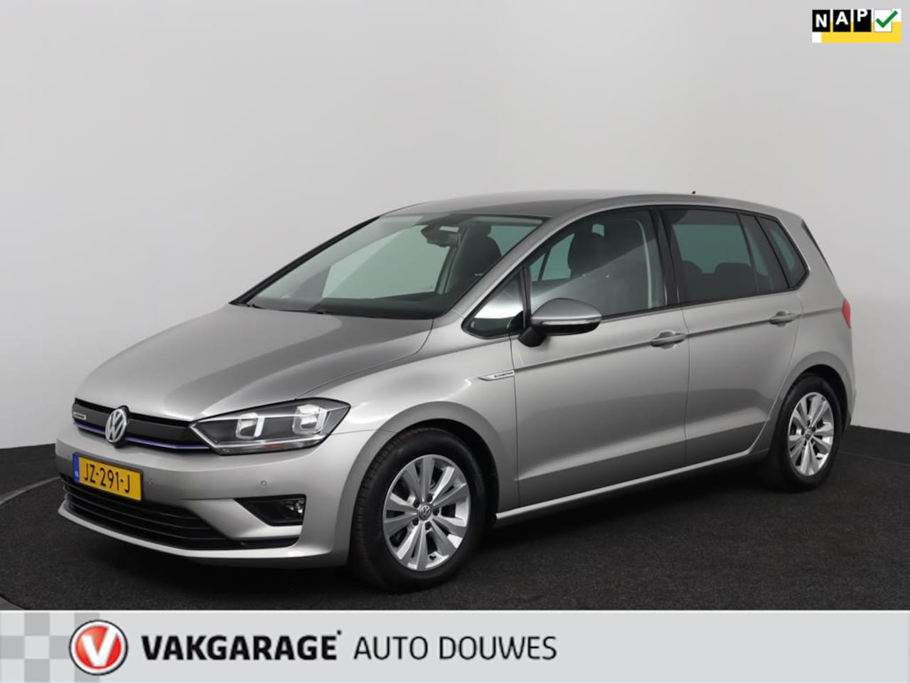 Volkswagen Golf Sportsvan - 1.0 TSI Connected Series | Automaat | NAP - AutoWereld.nl