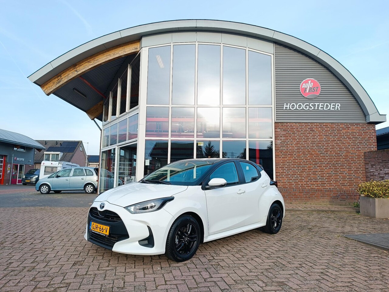 Toyota Yaris - 1.5 Hybrid, Camera, cruise, navigatie - AutoWereld.nl