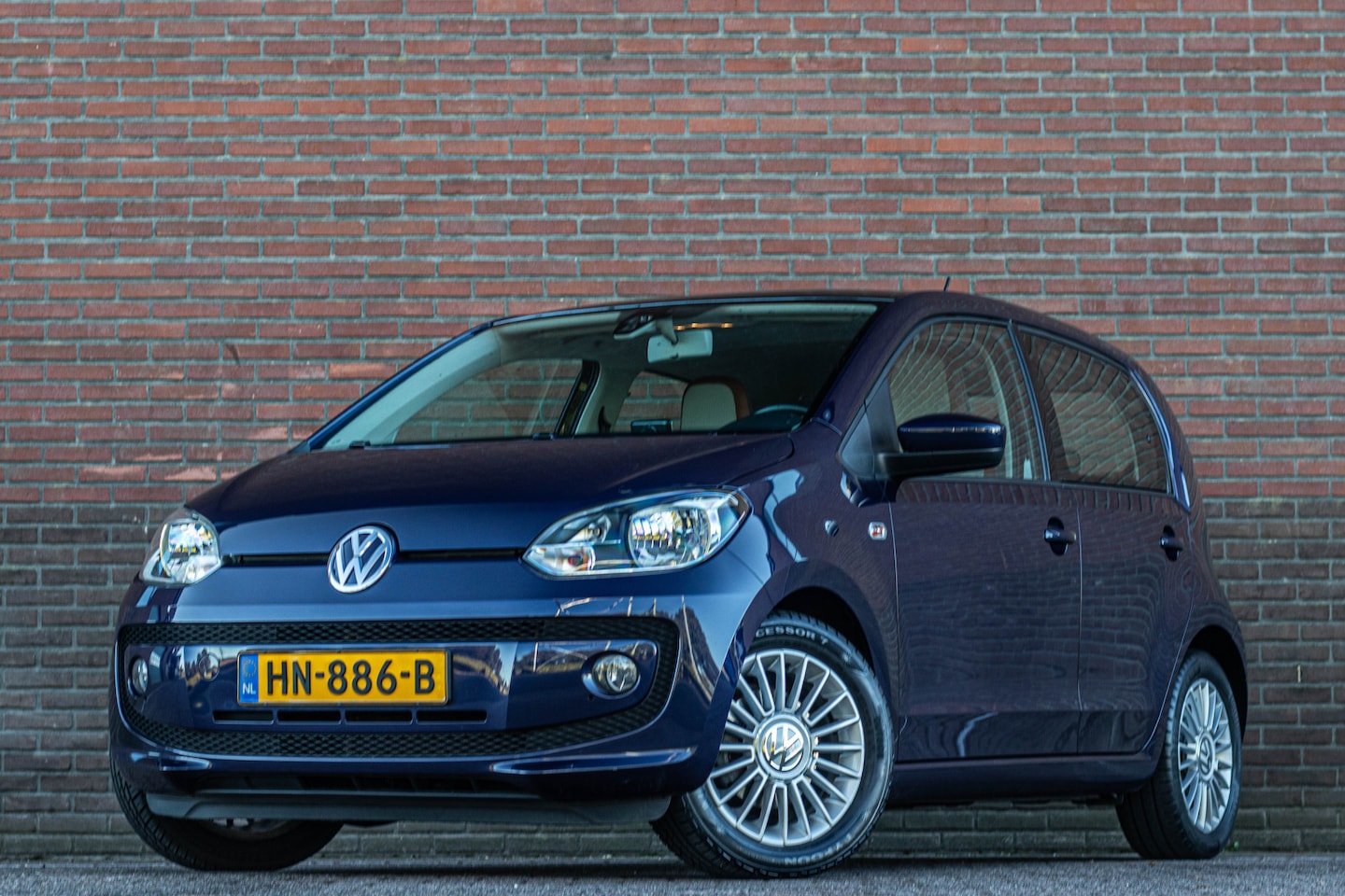 Volkswagen Up! - 1.0 high up! BM Airco, Cruise, LMV, Navi, Pano, PDC, ** RIJKLAAR ** - AutoWereld.nl