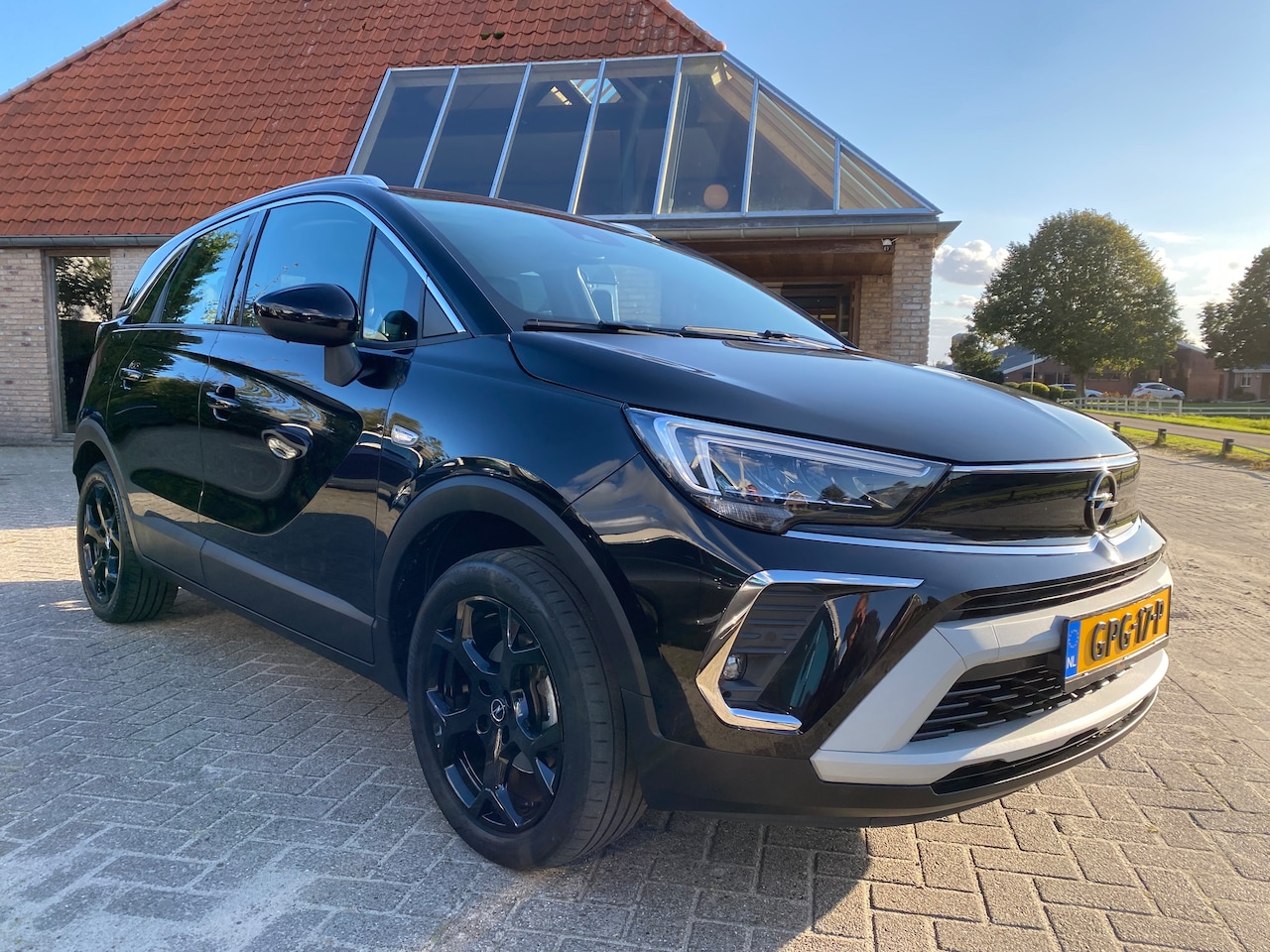 Opel Crossland - 1.2 Turbo Ultimate Eerste eigenaar - AutoWereld.nl