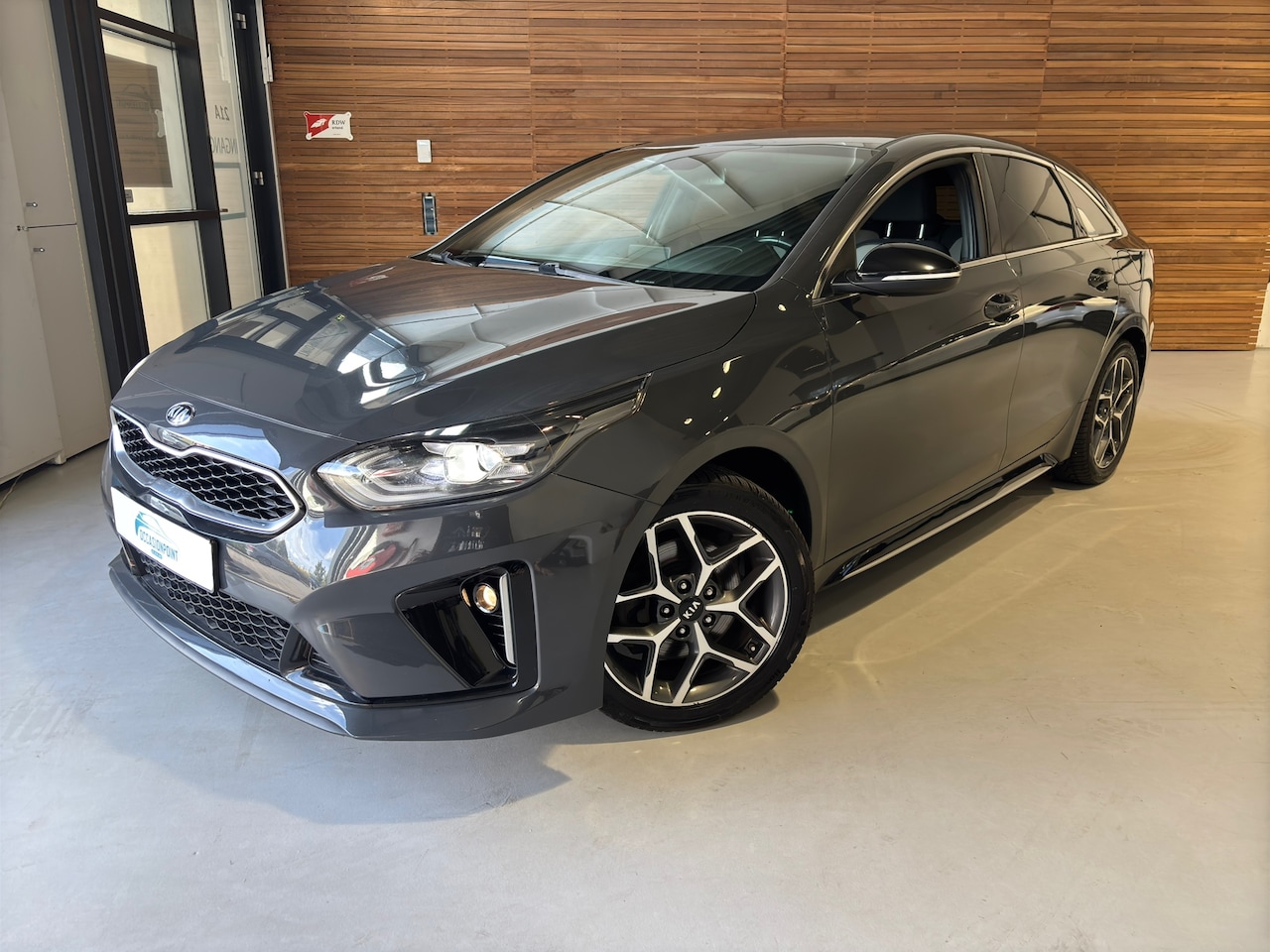 Kia Pro cee'd - 1.4 T-GDI GT-Line | Camera | Bi-LED | Apple Carplay | Cruise | JBL | Lane assist | BLIS | - AutoWereld.nl