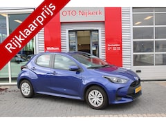 Toyota Yaris - 1.5 Hybrid Active met trekhaak en parkeersensoren