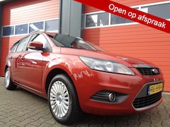 Ford Focus Wagon - 1.6 Titanium 101PK Clima Cruise Navi Trekhaak NL-Auto 2e Eigenaar