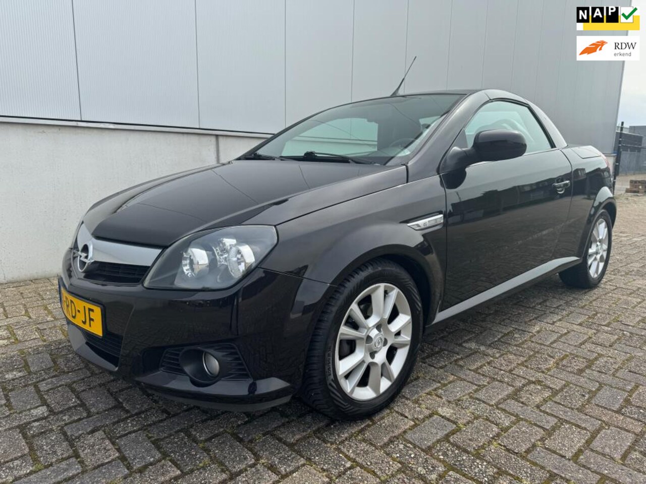 Opel Tigra TwinTop - 1.4-16V Cosmo 1.4-16V Cosmo - AutoWereld.nl