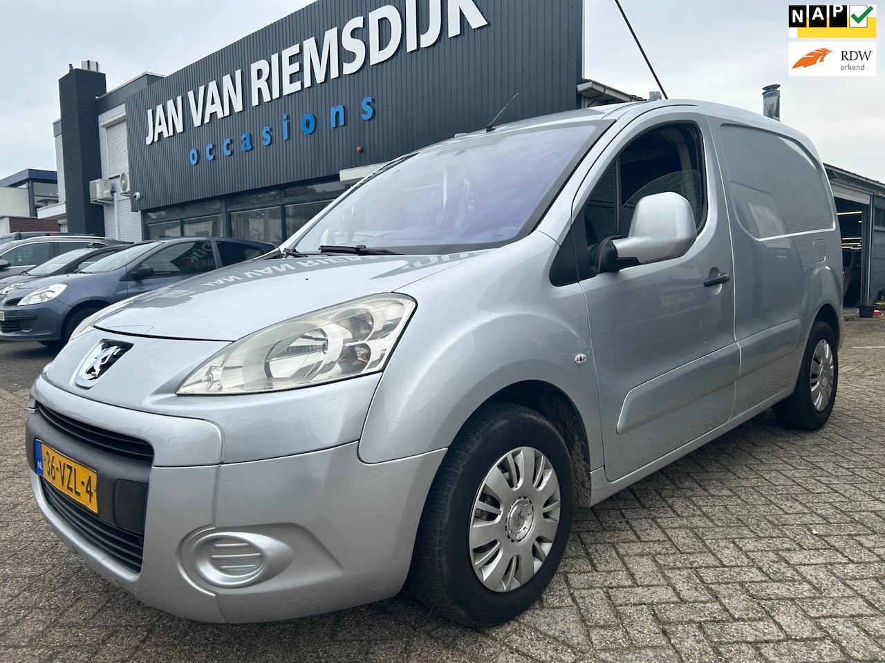 Peugeot Partner - 120 1.6 HDI L1 XR Airco schuifdeur rijd perfect - AutoWereld.nl