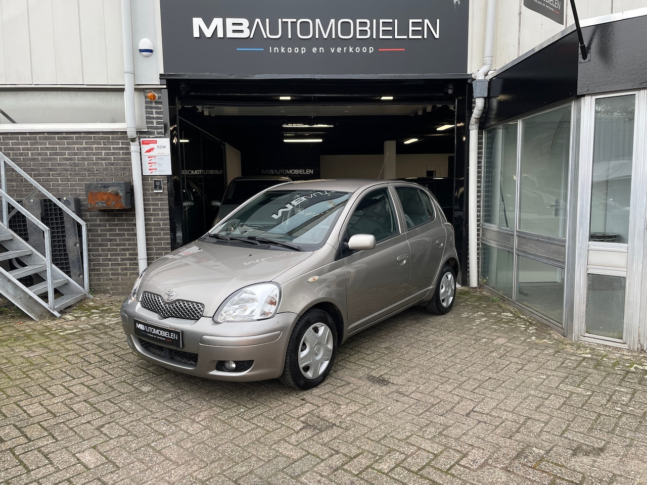 Toyota Yaris - 1.3 VVT-i S-Line/5Deurs/Airco/APK/Nette Auto!! - AutoWereld.nl