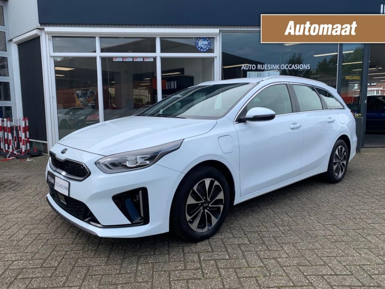 Kia Cee'd - 1.6 GDI PHEV DYNLINE  PLUG-IN - AutoWereld.nl