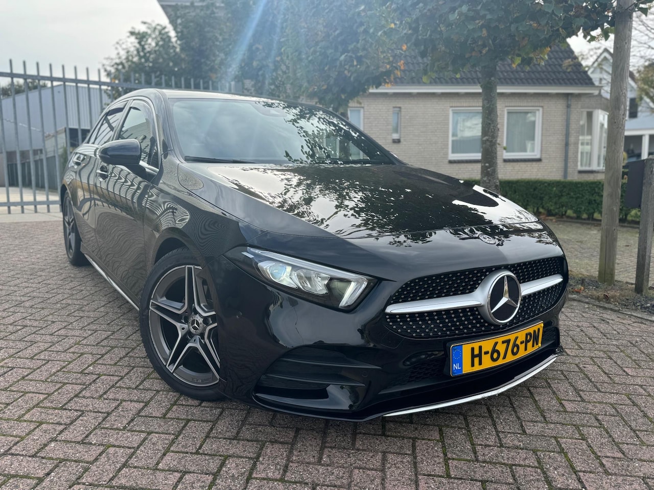 Mercedes-Benz A-klasse - A180d AMG-Line (bj 2020) Widescreen|CAM|Xenon|Alcantara - AutoWereld.nl