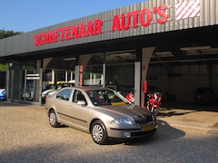 Skoda Octavia - 1.6 Ambiente AUTOMAAT zeer nette auto 03-03-2025