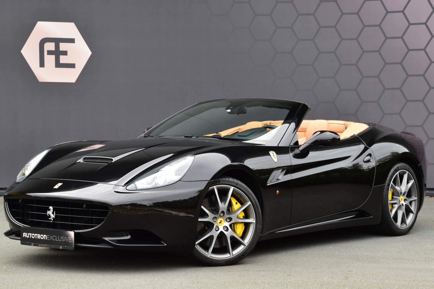 Ferrari California - 4.3 V8 | KERAMISCH | STOELVERWARMING | LED DAGRIJVERLICHTING | 20" | FERRARI CUOIO LEDER - AutoWereld.nl