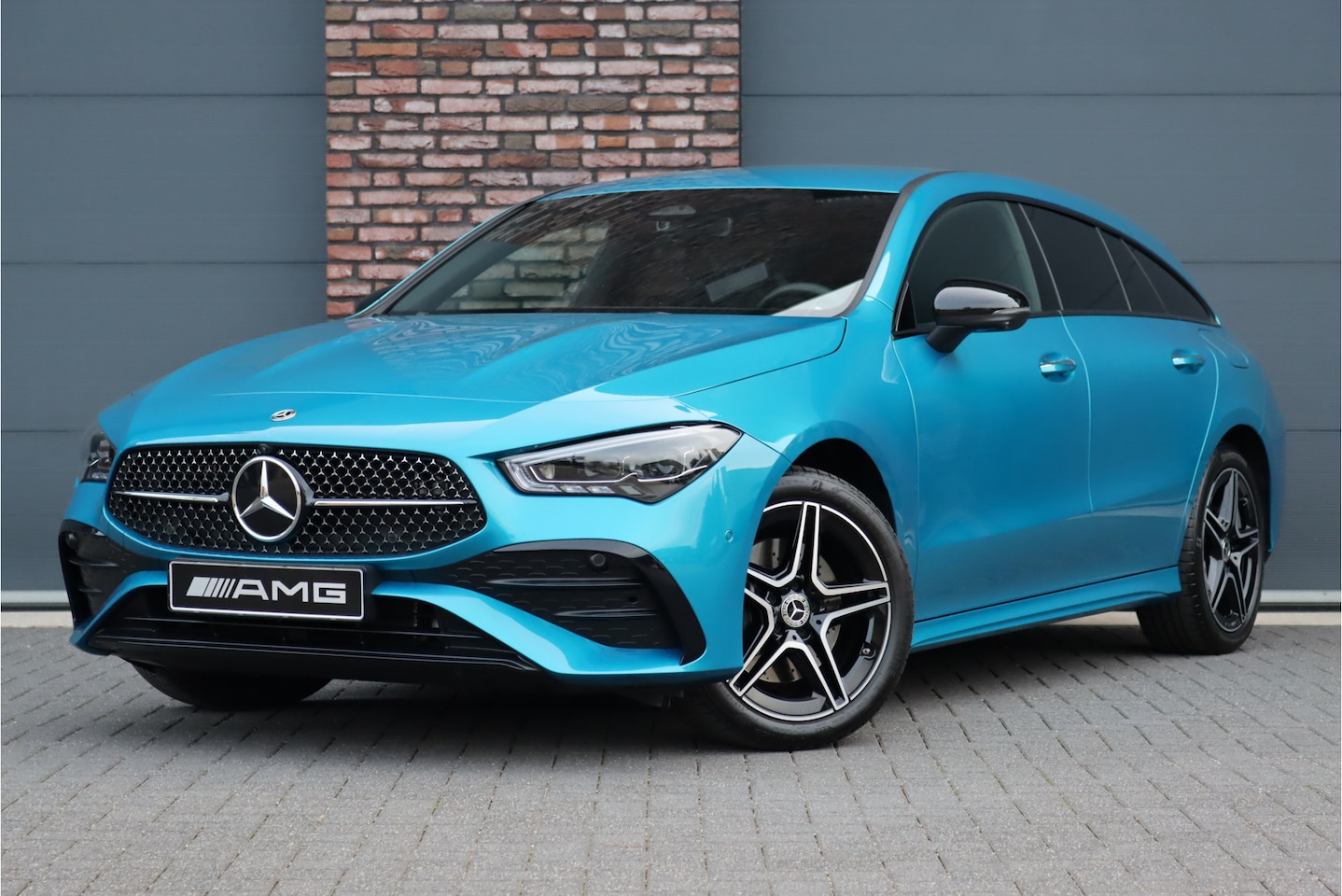 Mercedes-Benz CLA-klasse Shooting Brake - 250 e AMG Line Aut8 | Face Lift | Distronic Pro | Memory | Trekhaak | Nightpakket | Keyles - AutoWereld.nl