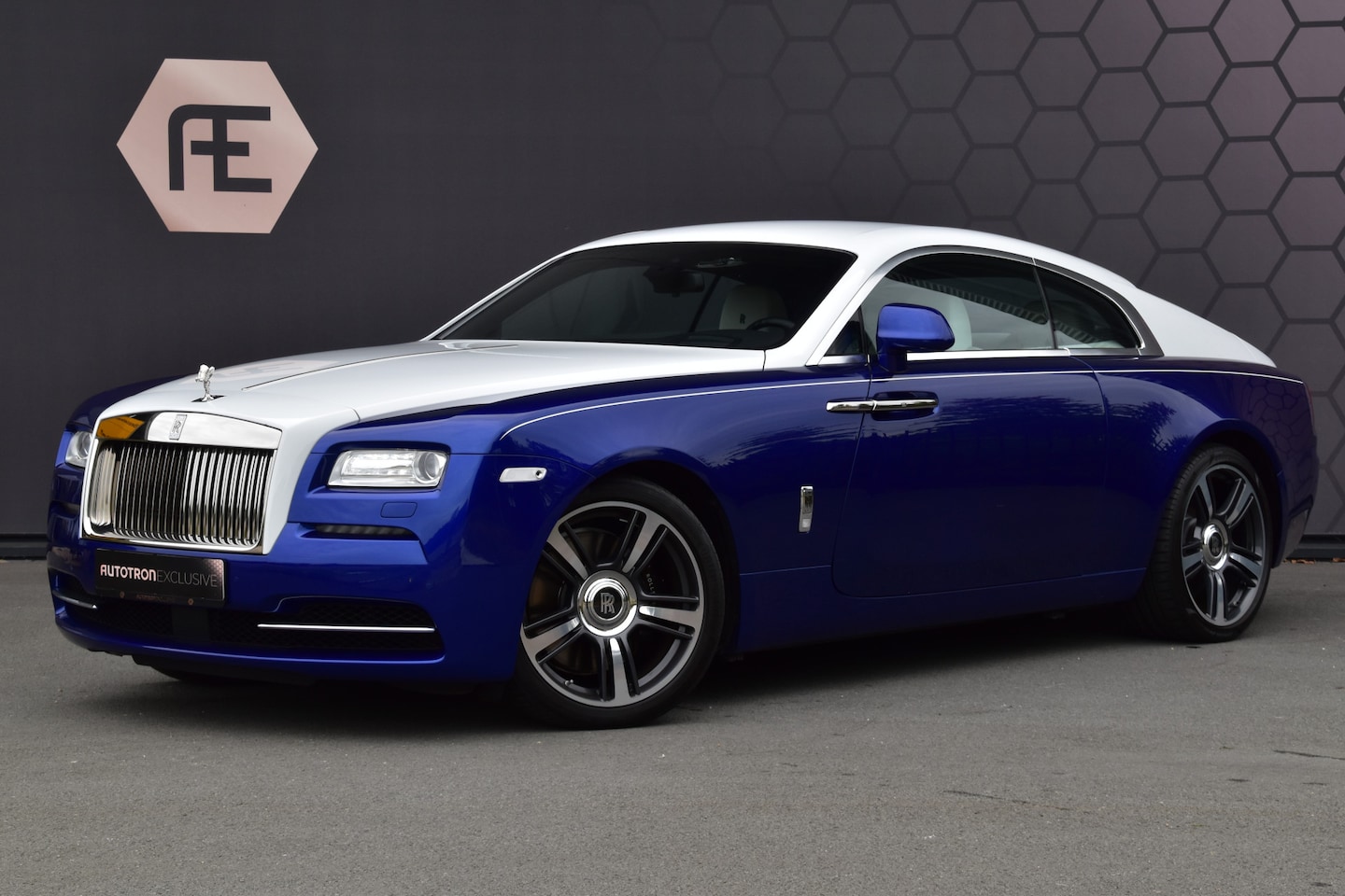 Rolls-Royce Wraith - 6.6 V12 | STERRENHEMEL | STOELVERWARMING & VERKOELING | STERRENHEMEL | ADAPTIVE CRUISE CON - AutoWereld.nl