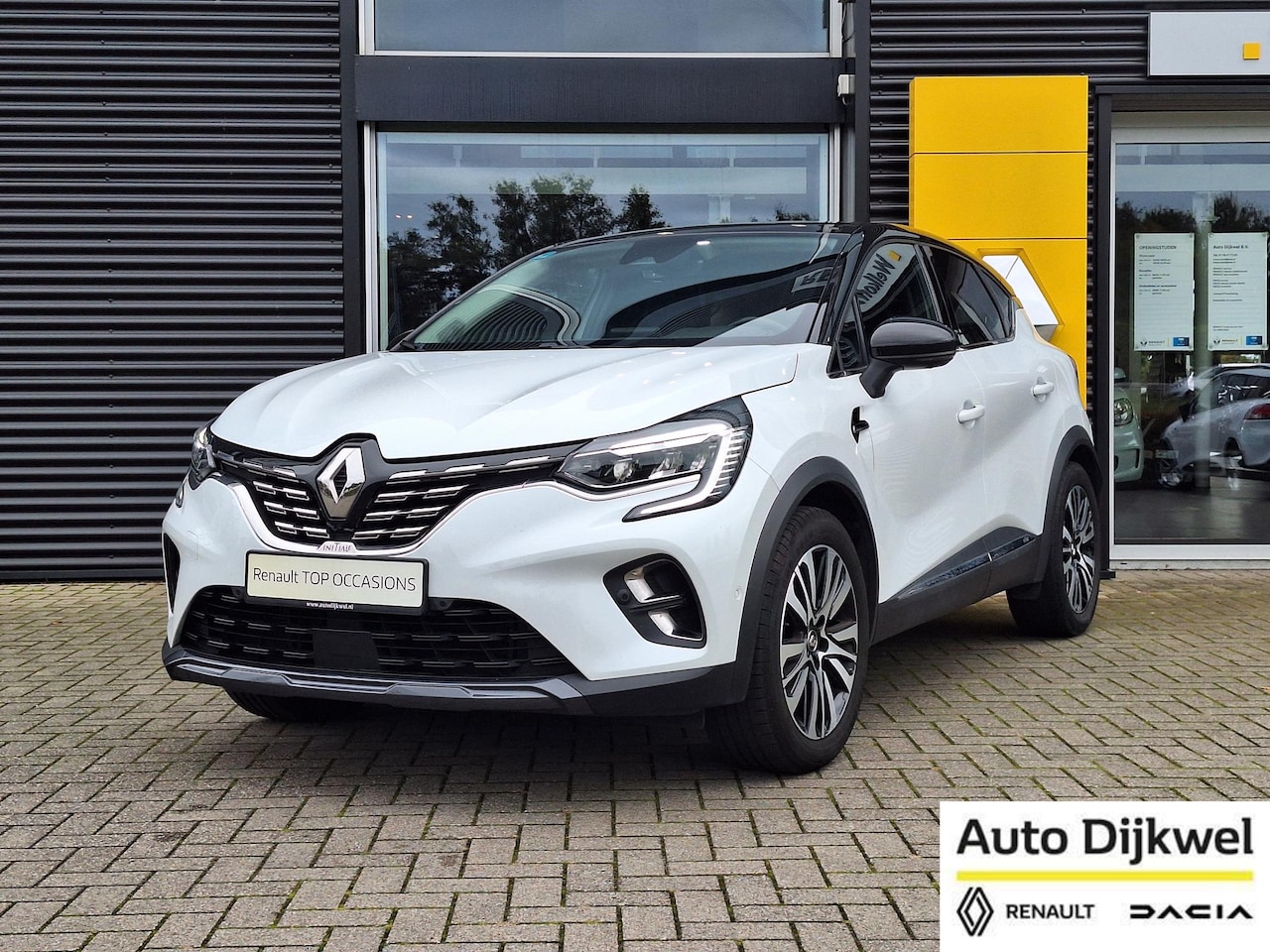 Renault Captur - 1.3 TCe 130 EDC AUTOMAAT Initiale Paris Trekhaak, glazen dak - AutoWereld.nl