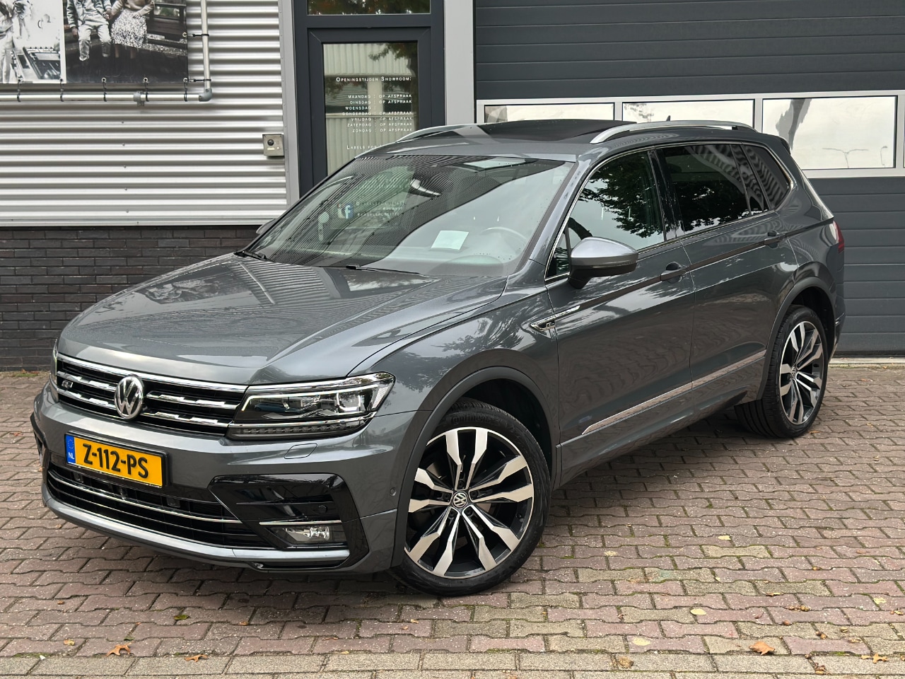 Volkswagen Tiguan Allspace - 7 ZITS/PANO/360/R-LINE - AutoWereld.nl