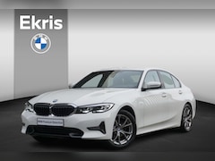 BMW 3-serie - Sedan 320i | High Executive | Sport Line | Sportstoelen | Harman Kardon | 17 inch LMV