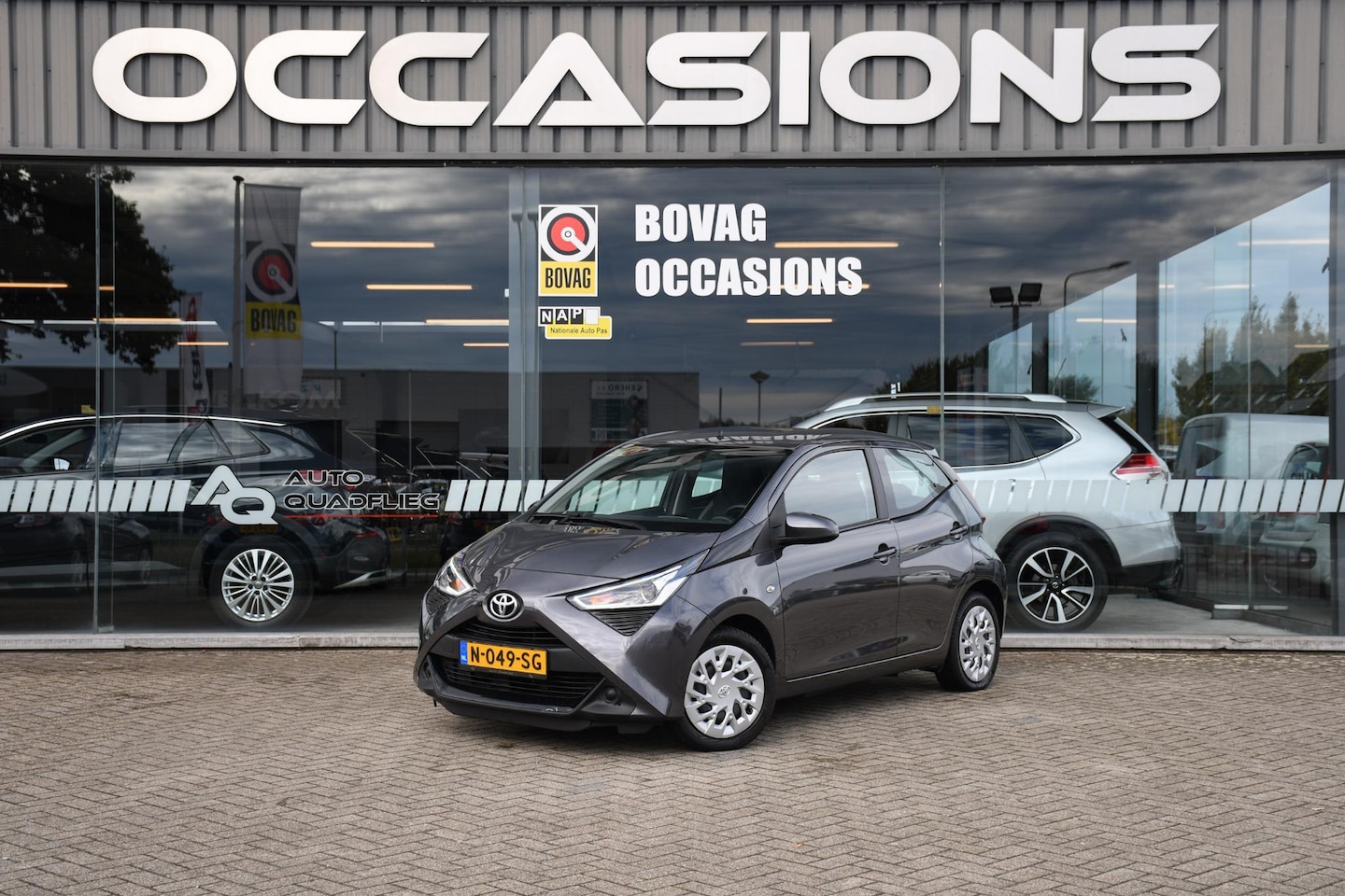 Toyota Aygo - 1.0 VVT-i x-play APPLE CARPLAY/ CRUISE CONTROL - AutoWereld.nl