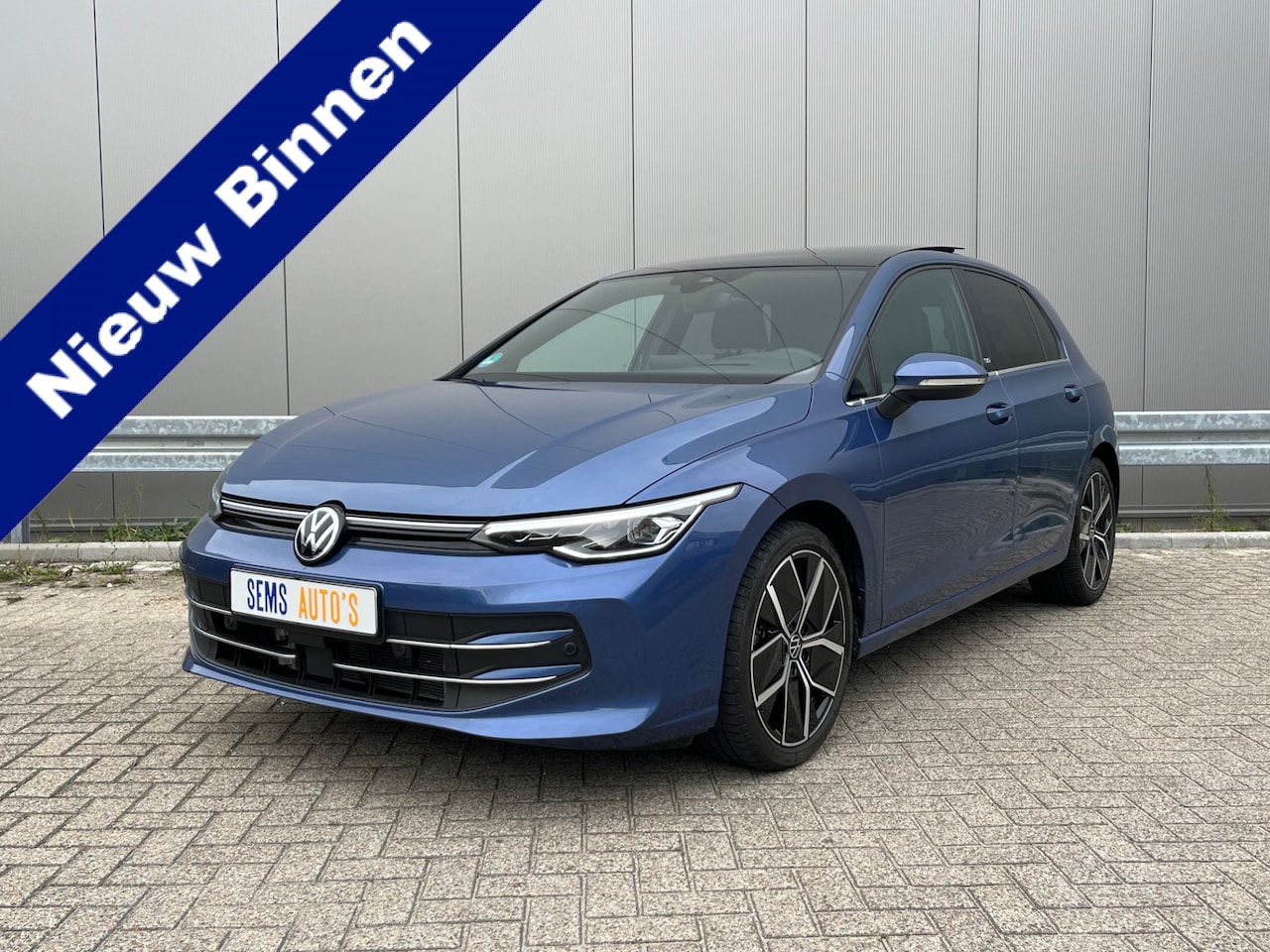 Volkswagen Golf - 1.5 eHybrid 50 Edition Panorama Dak / Nieuwste Type / Fabriek Garantie - AutoWereld.nl