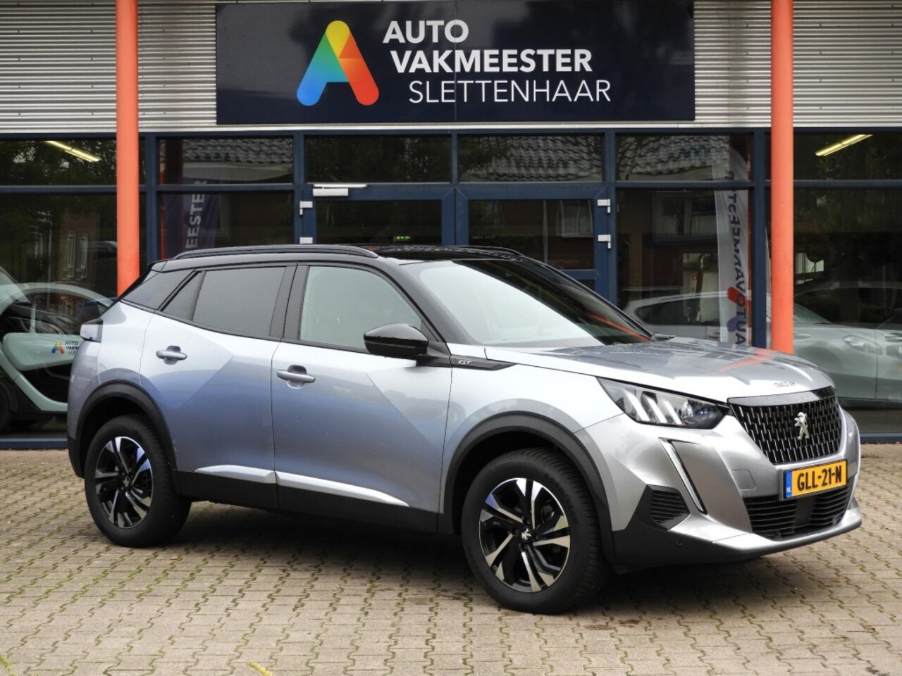 Peugeot 2008 - 1.2 130PK GT EAT8 AUTOMAAT ADAPT CRUISE / CARPLAY - AutoWereld.nl