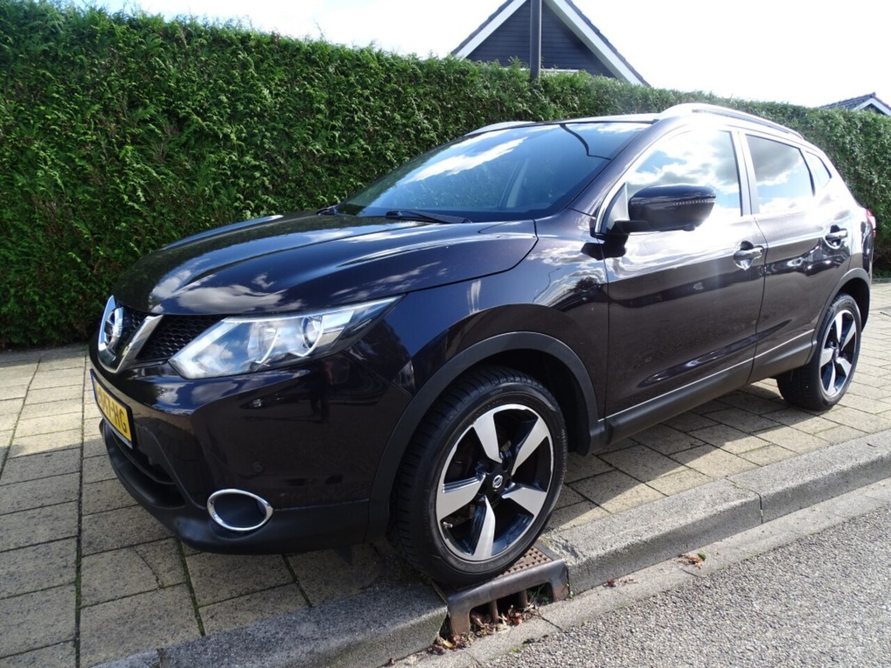 Nissan Qashqai - 1.2 N-CONNECTA-149181 Km-Cam-Navi-Blth-Media-Clima-Pdc - AutoWereld.nl