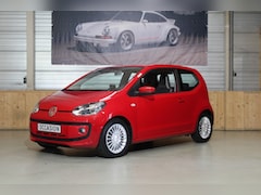 Volkswagen Up! - 1.0 HIGH UP BLUEM. / NAVI / BLUETOOTH / 75 PK / NETTE AUTO