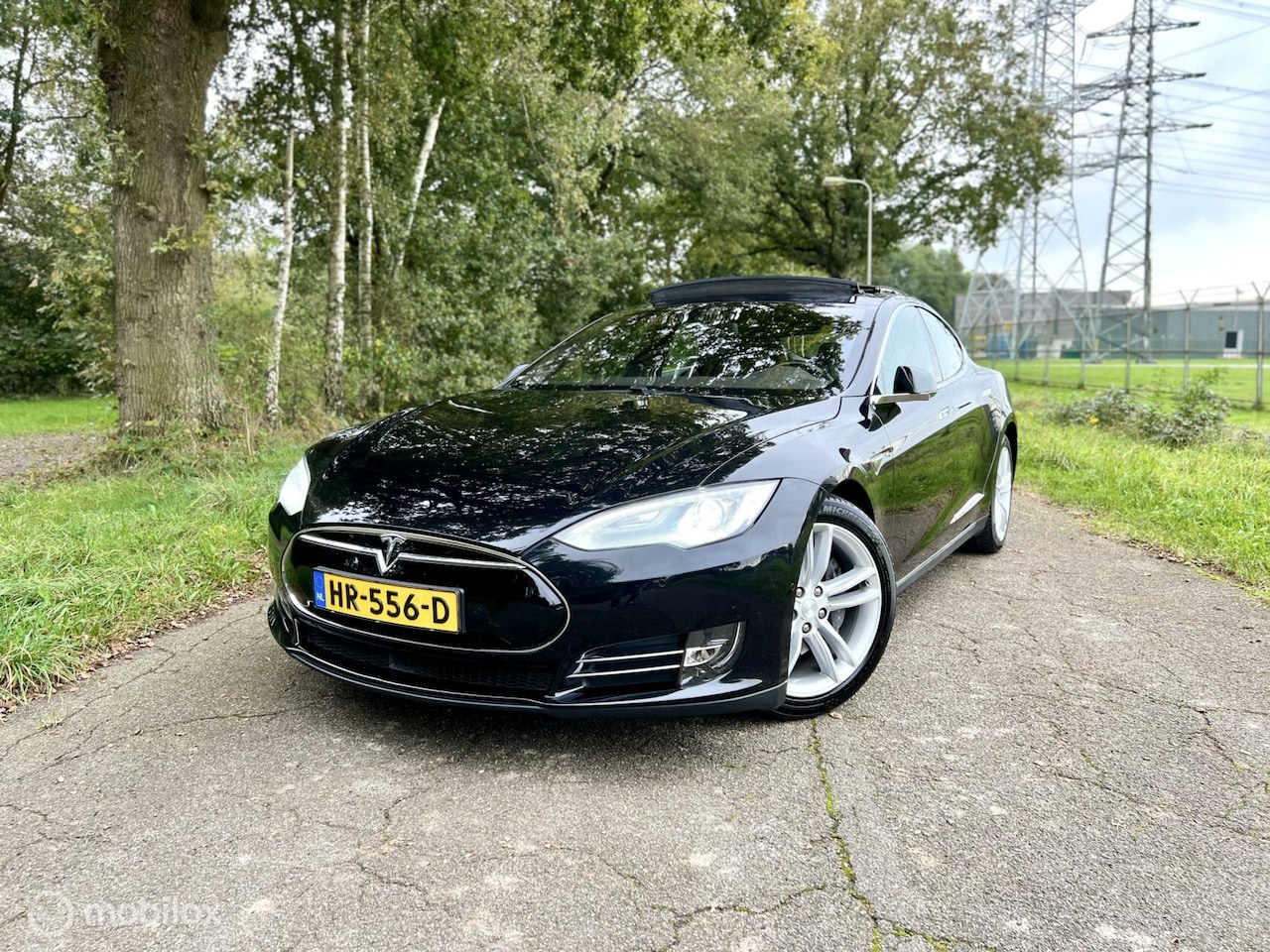 Tesla Model S - 333PK Autopilot LED Panodak Leer Camera NAP✅ - AutoWereld.nl