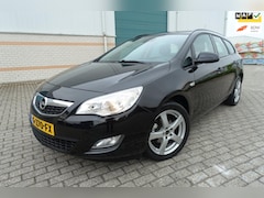 Opel Astra Sports Tourer - 1.6 Edition - 17"lm velgen